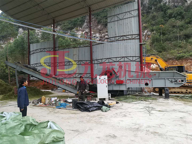 畢節(jié)蘆葦桿粉碎現場